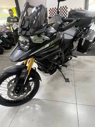 SUZUKI V-STROM 1050XT ABS SUZUKI V-STROM 1050XT ABS
